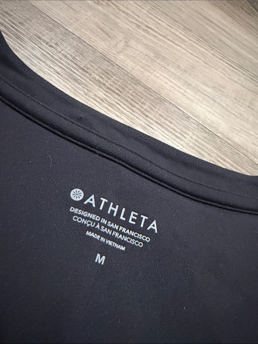 Athleta Ruched Center Front Black Tank - Picture 4 of 4